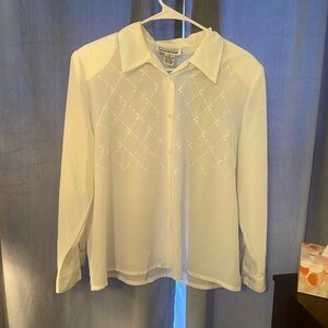 Elegant White Women's Top by Christie & Jill Size 12 Petite